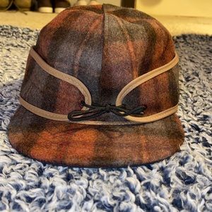 Stormy Kromer hat size 7